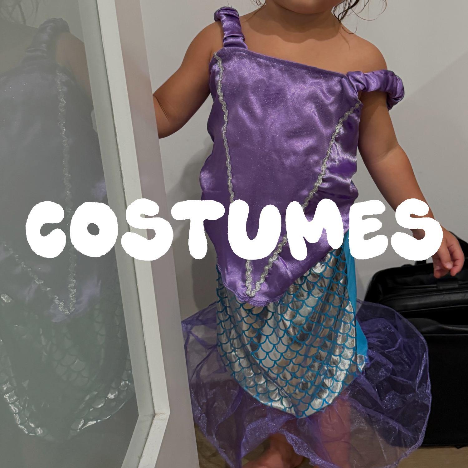 COSTUMES